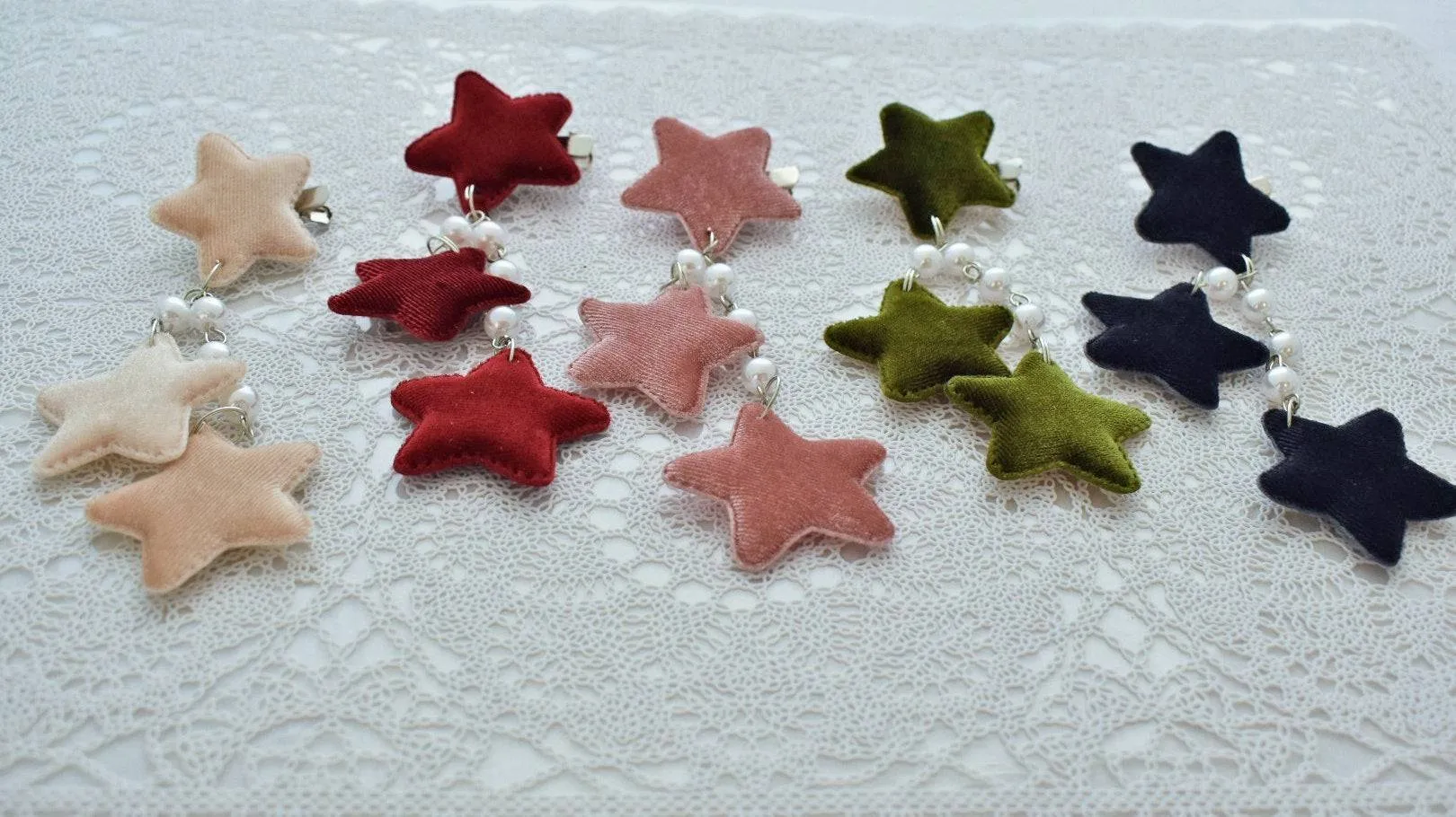 2-Way Velvet Star Clips (5 Colors)