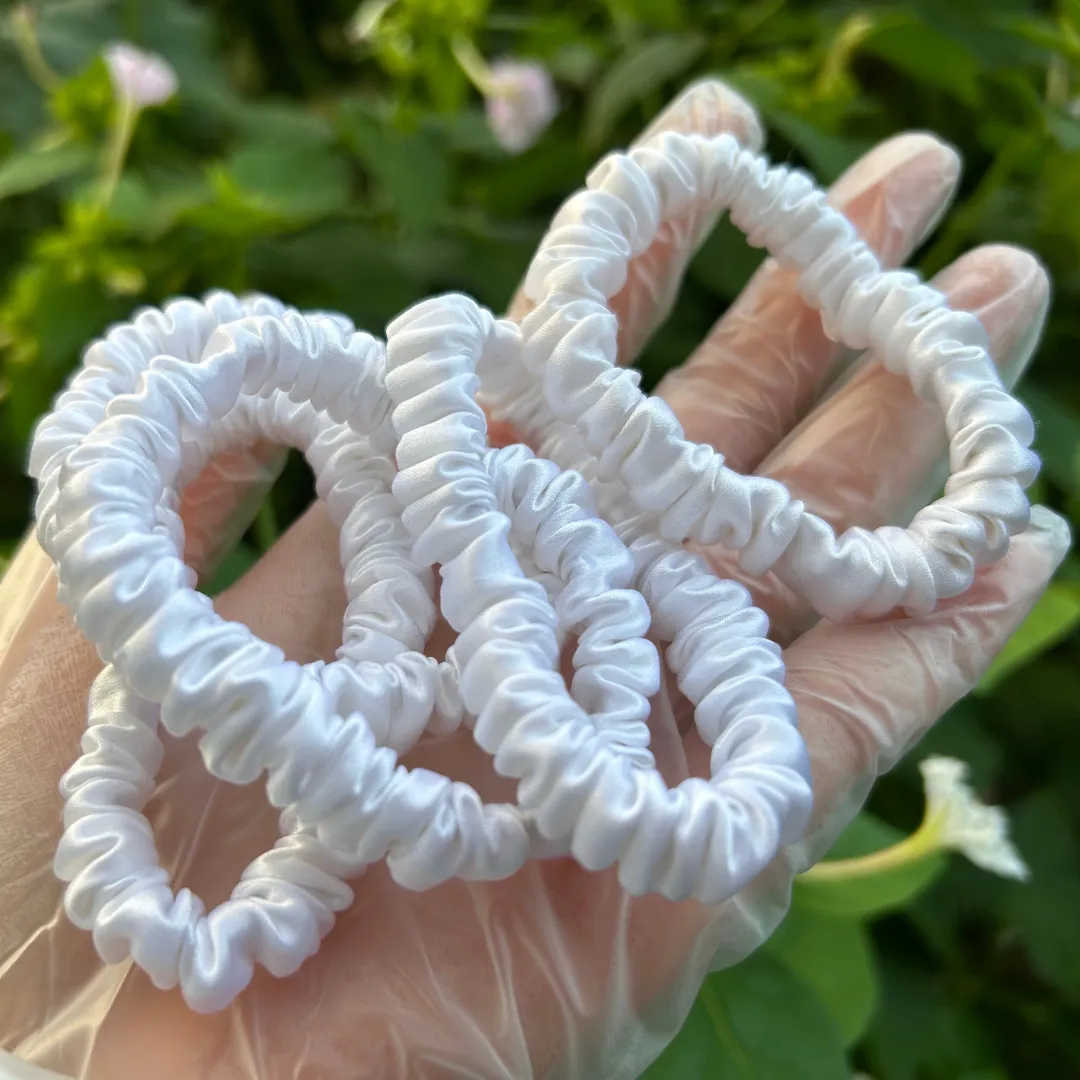 Bright White silk scrunchies mini