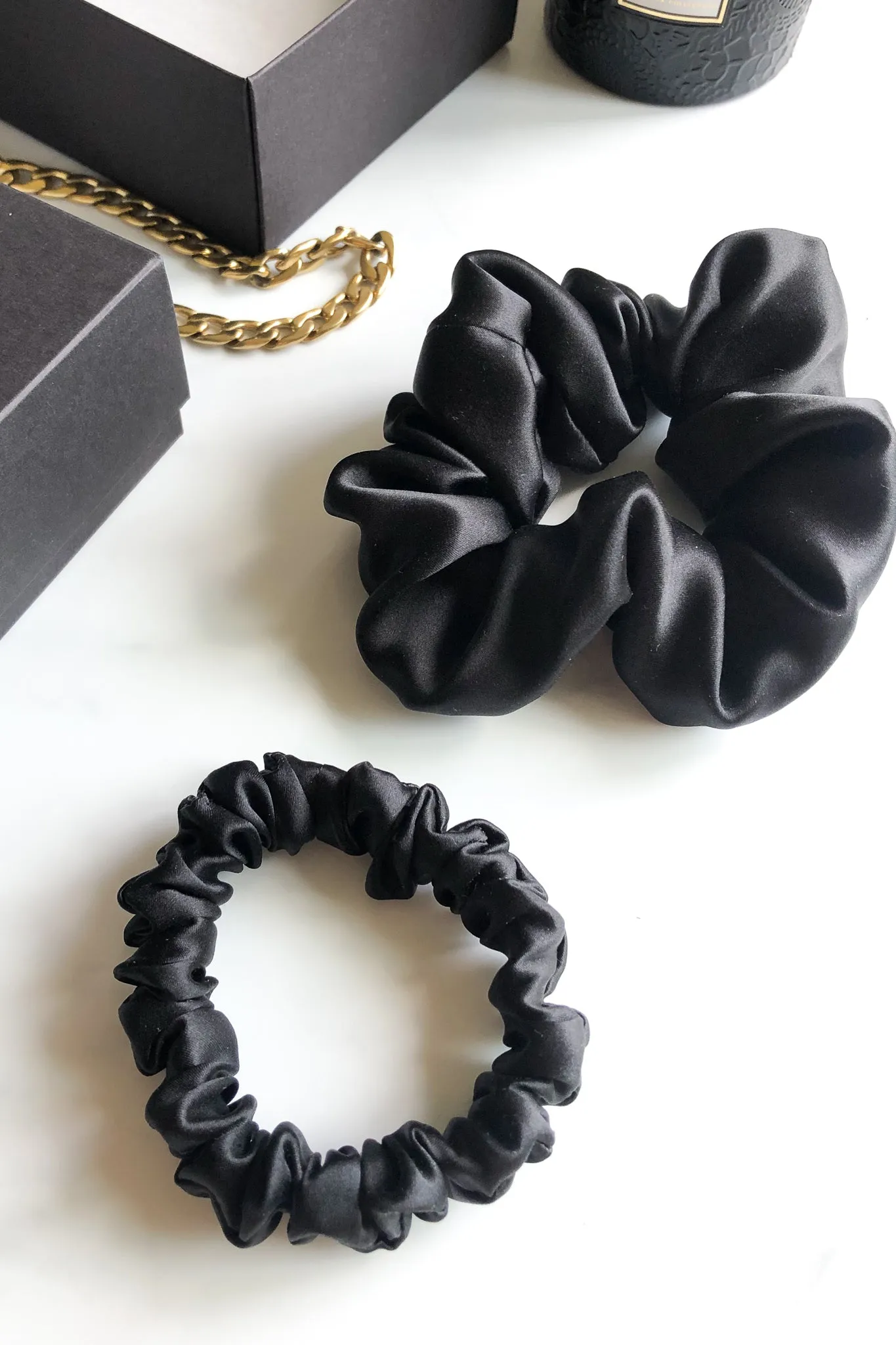 Sporty & Chic - set of 2 scrunchies -  L & S size Black Night